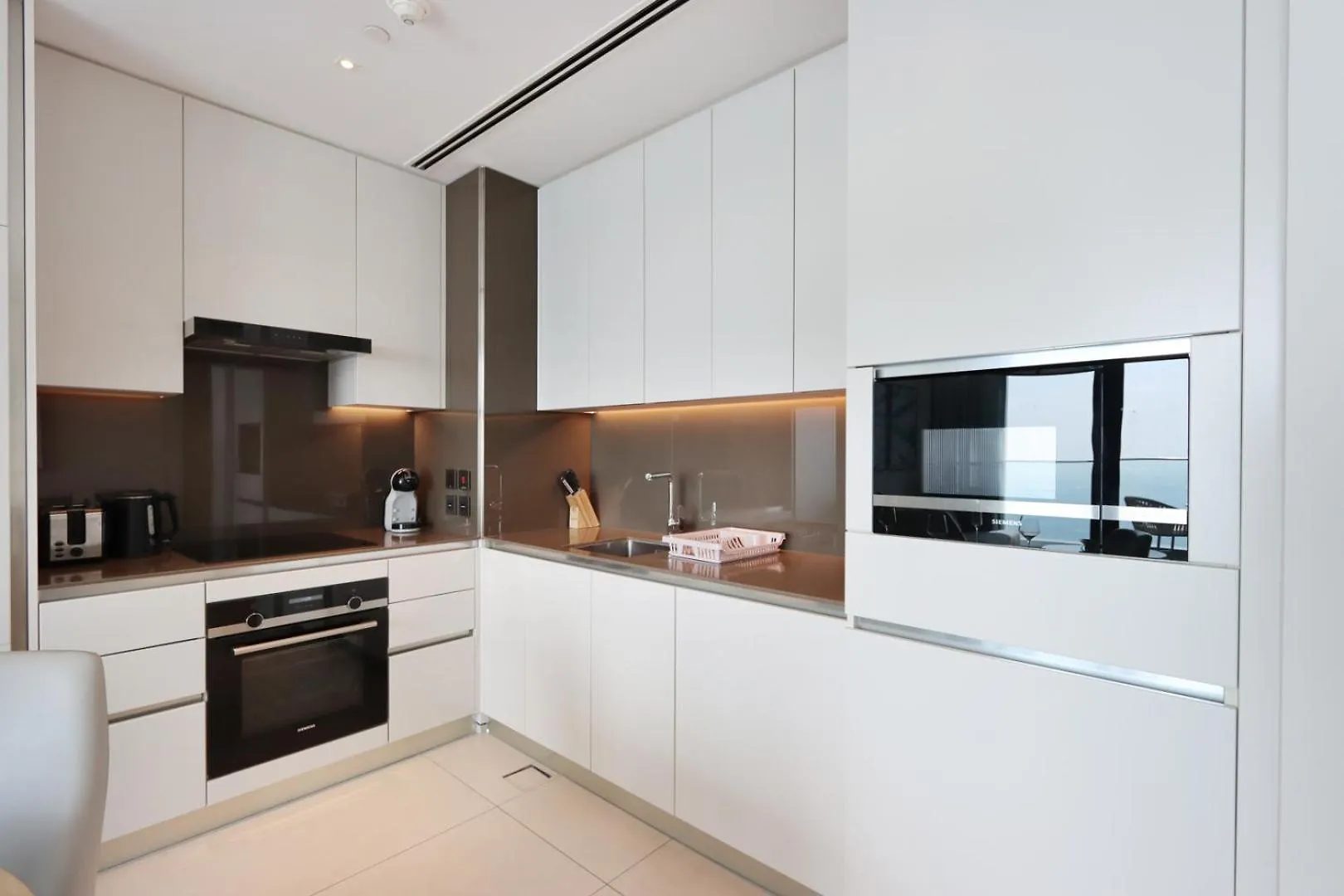 Livbnb -1B Coastal Living With Amazing Sea And Marina Views Dubai
